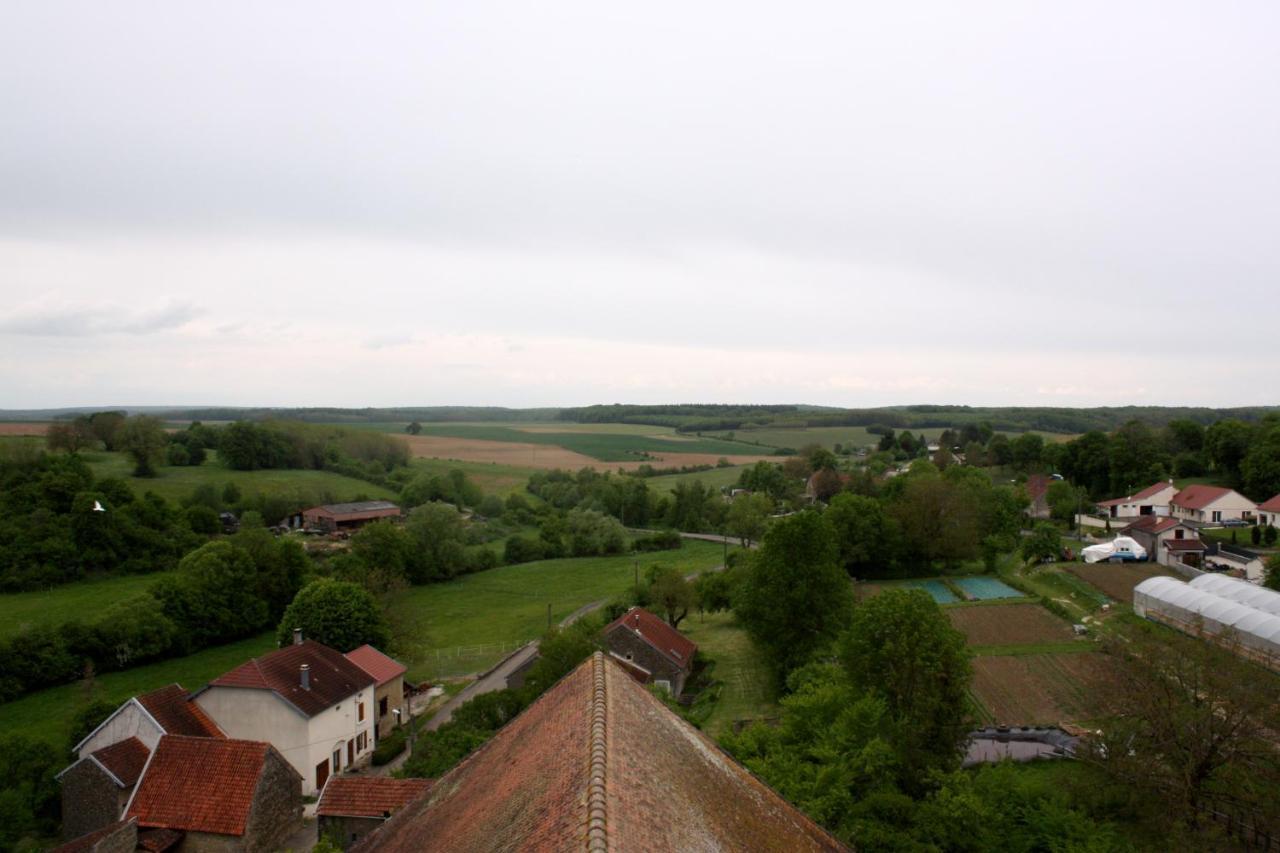 Confracourt Le Vieux Presbytere מראה חיצוני תמונה