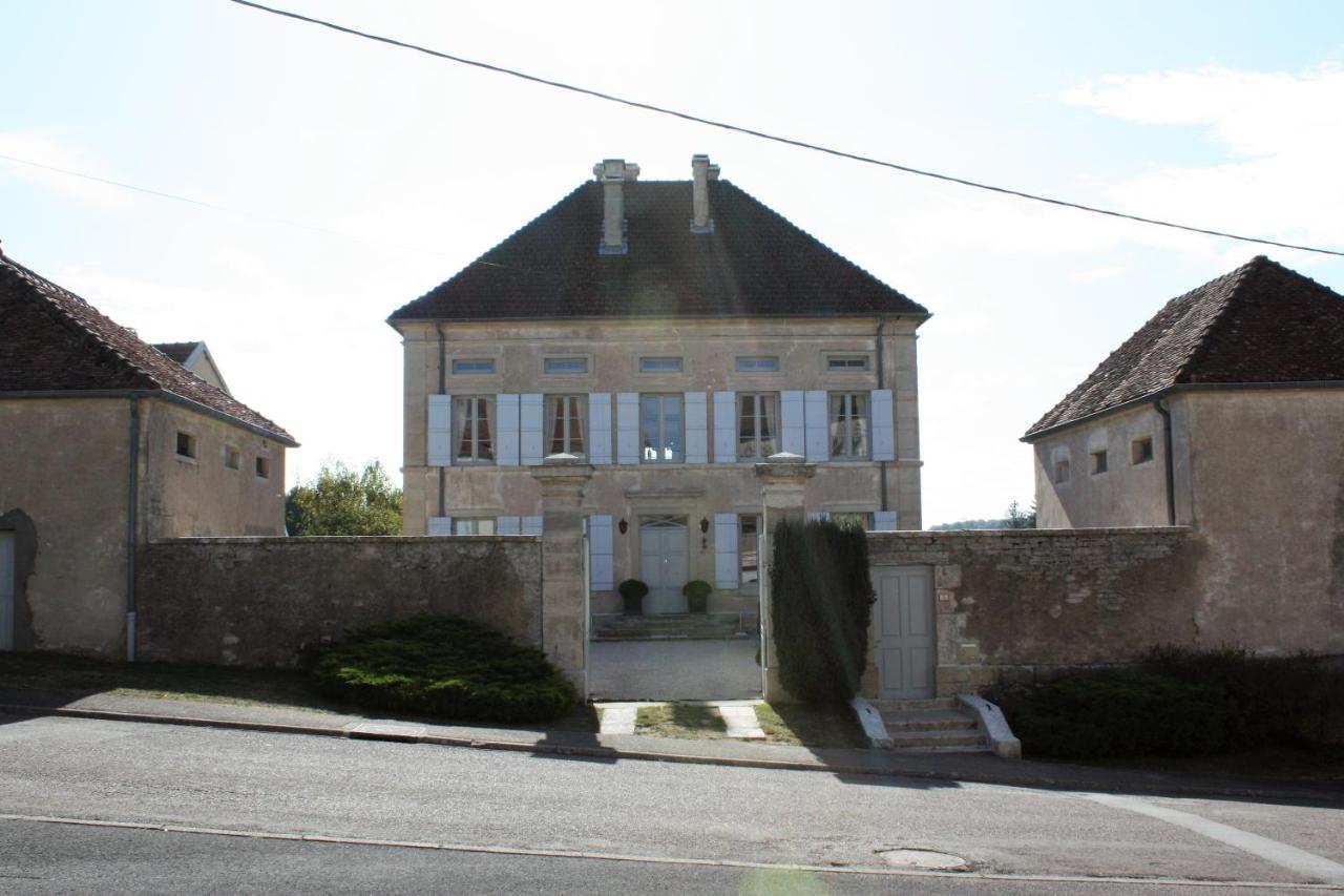 Confracourt Le Vieux Presbytere מראה חיצוני תמונה