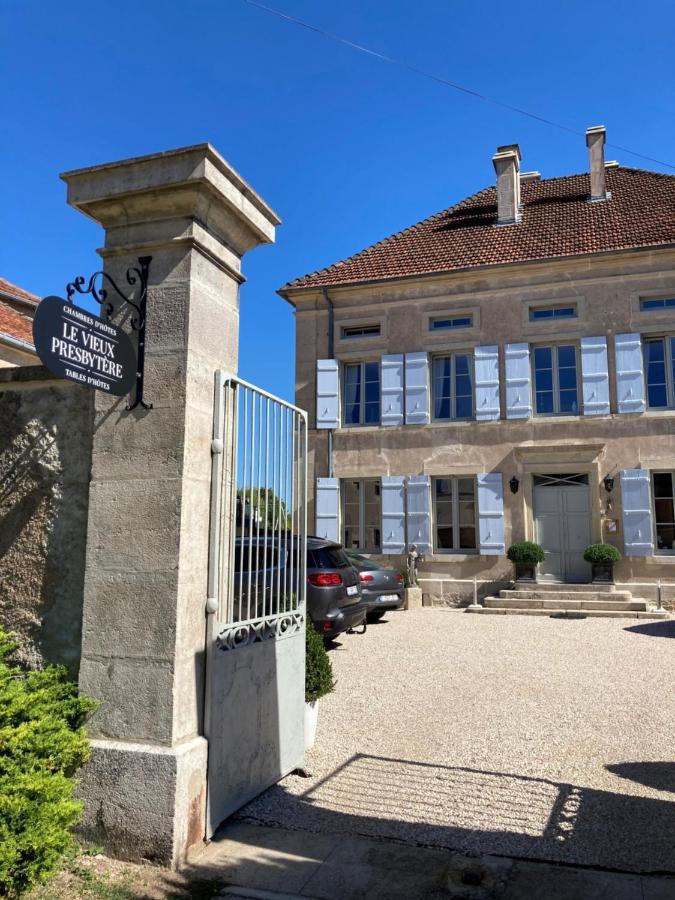 Confracourt Le Vieux Presbytere מראה חיצוני תמונה